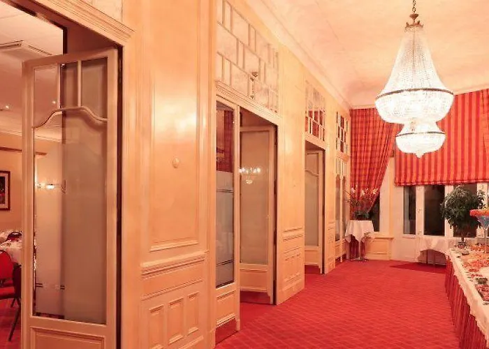 Mirabeau, Bw Signature Collection,